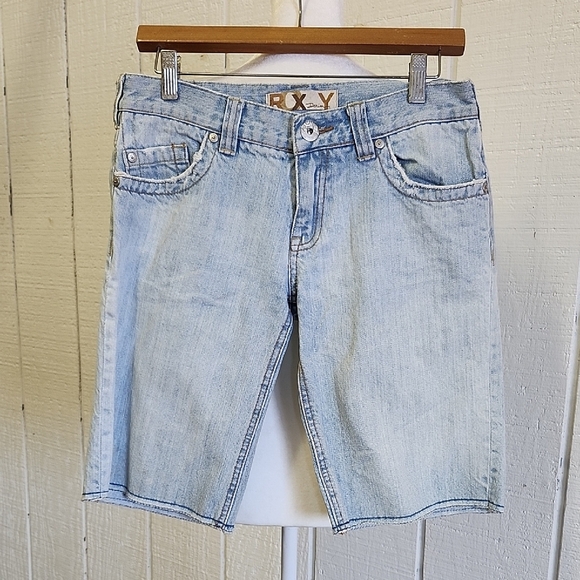 ROXY Denim Light Wash Distressed Jean Cotton Bermuda Shorts Jorts - Picture 1 of 10